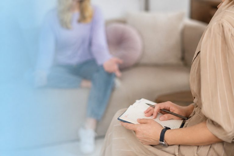 Estratégias Cognitivo-Comportamentais em Crianças e Adultos com PHDA
